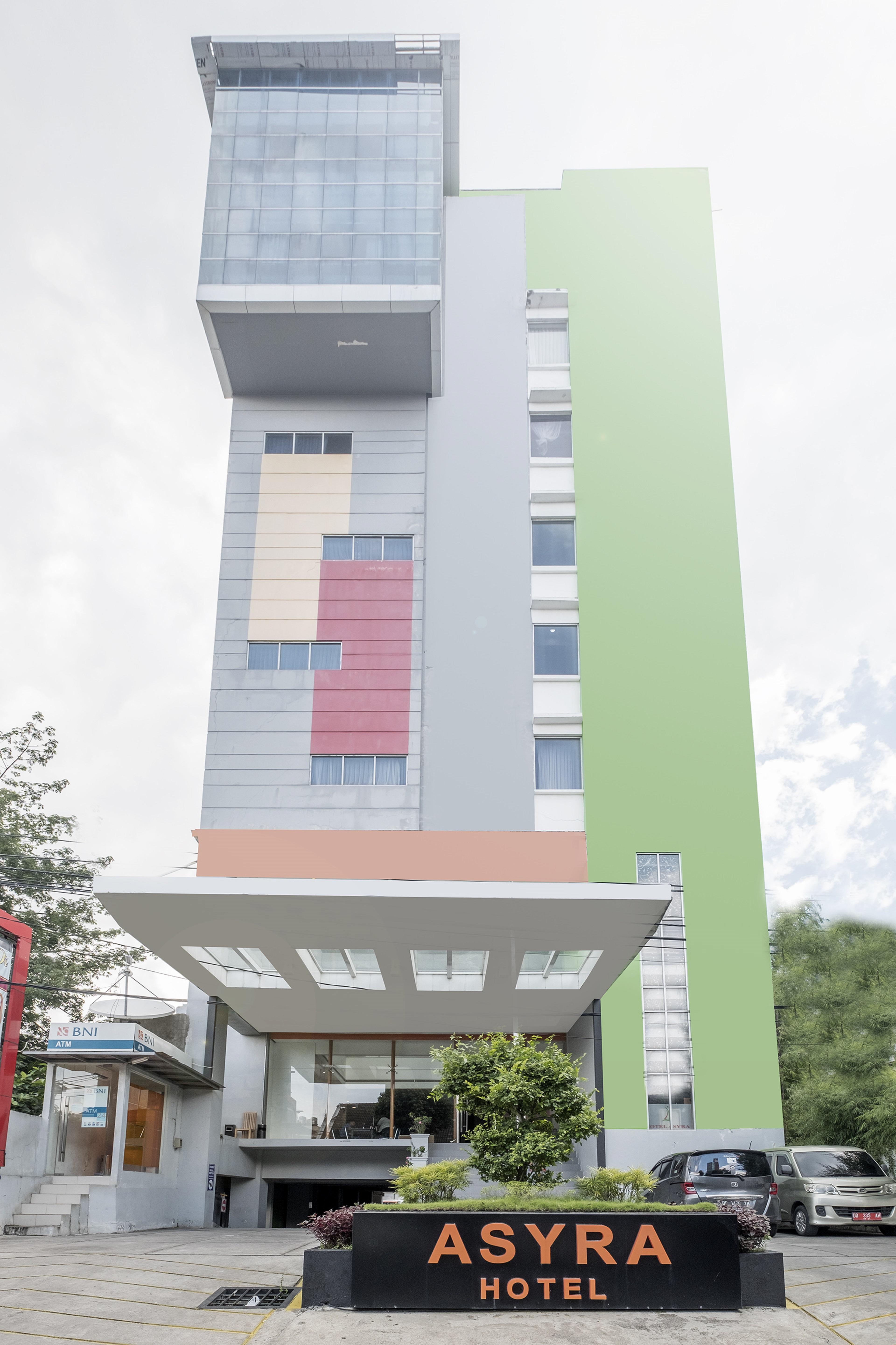 Urbanview Hotel Asyra Makassar Macáçar Exterior foto